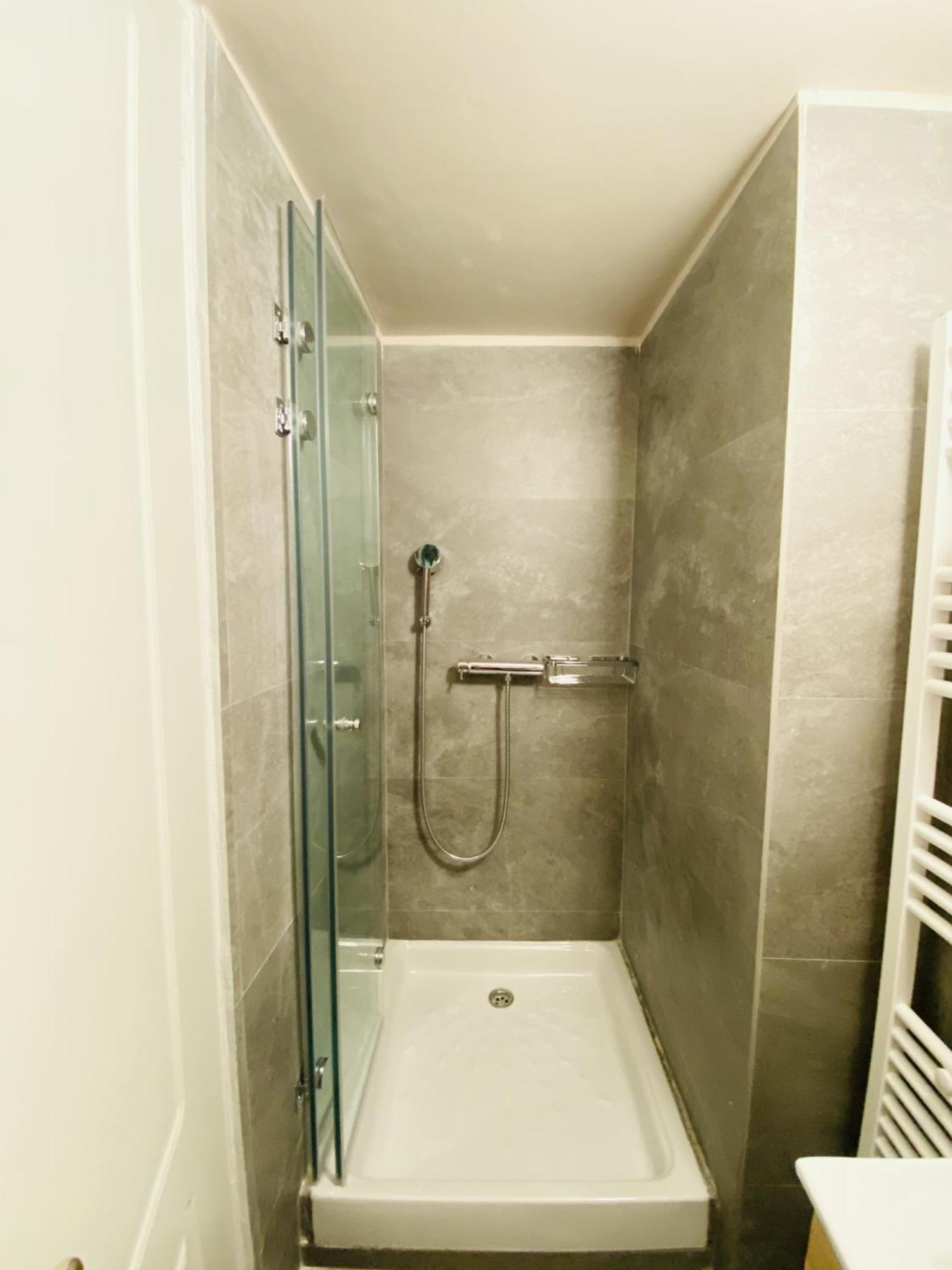 Central Syntagma Square Studio In Athens - Shell Экстерьер фото
